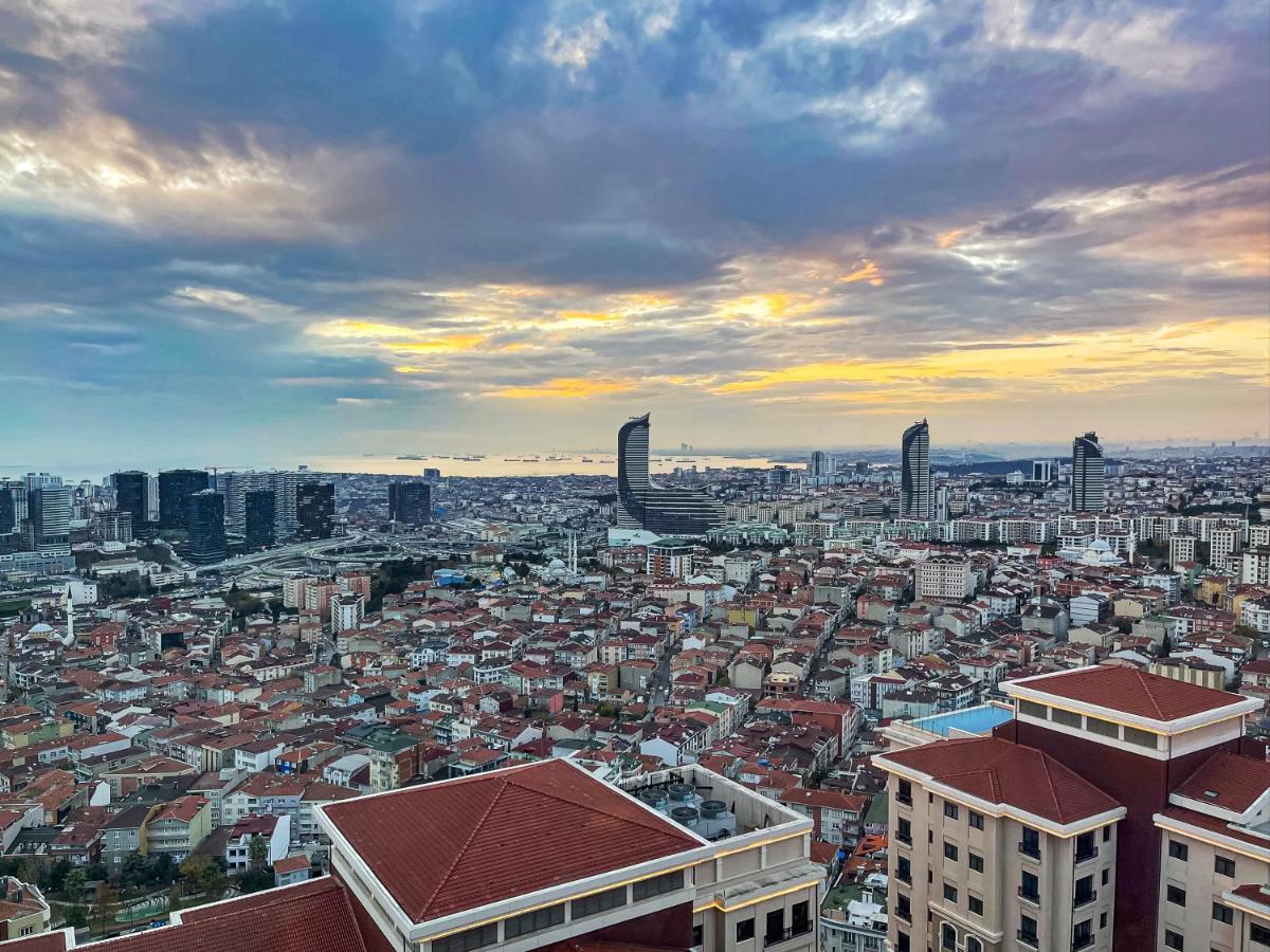 Emaar, Dinner At 102M With A View Of The Bosphorus Istanbul Exterior foto